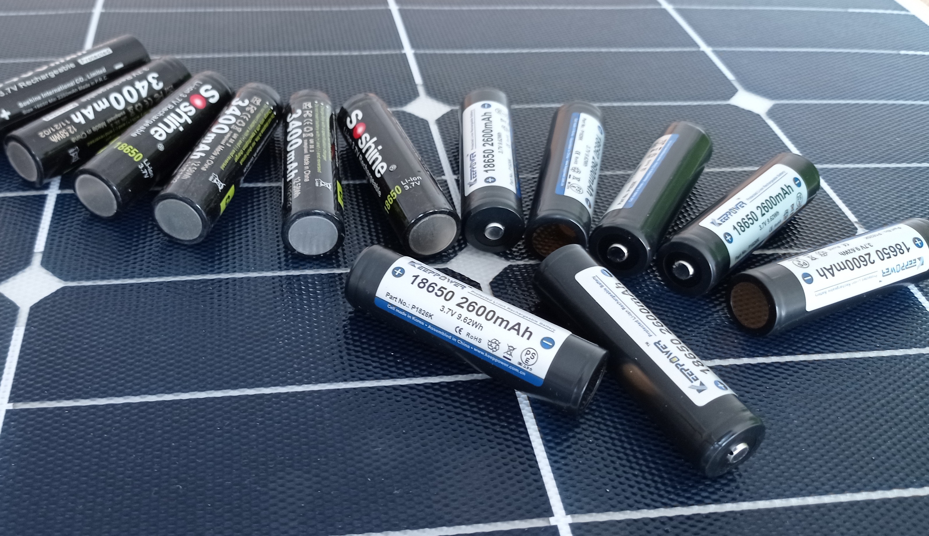Lithium-Ionen Akkus für Solar Firmenschild